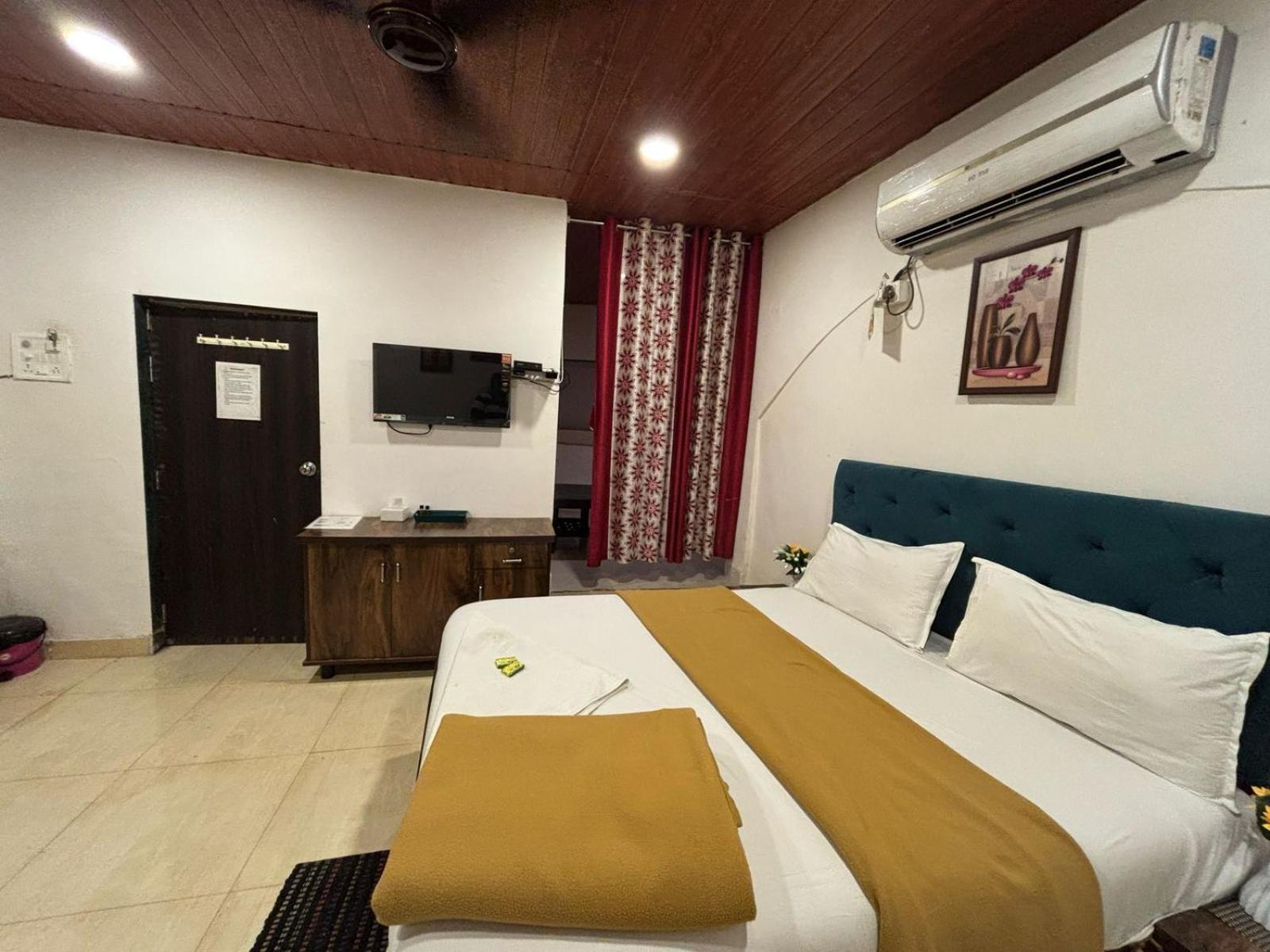 Rockdale Hotel & Resort Mira-Bhayandar Exterior photo