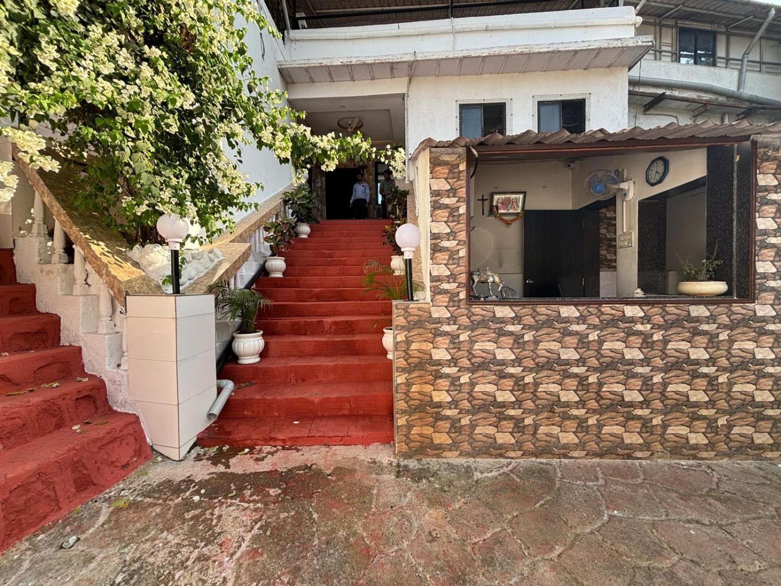 Rockdale Hotel & Resort Mira-Bhayandar Exterior photo